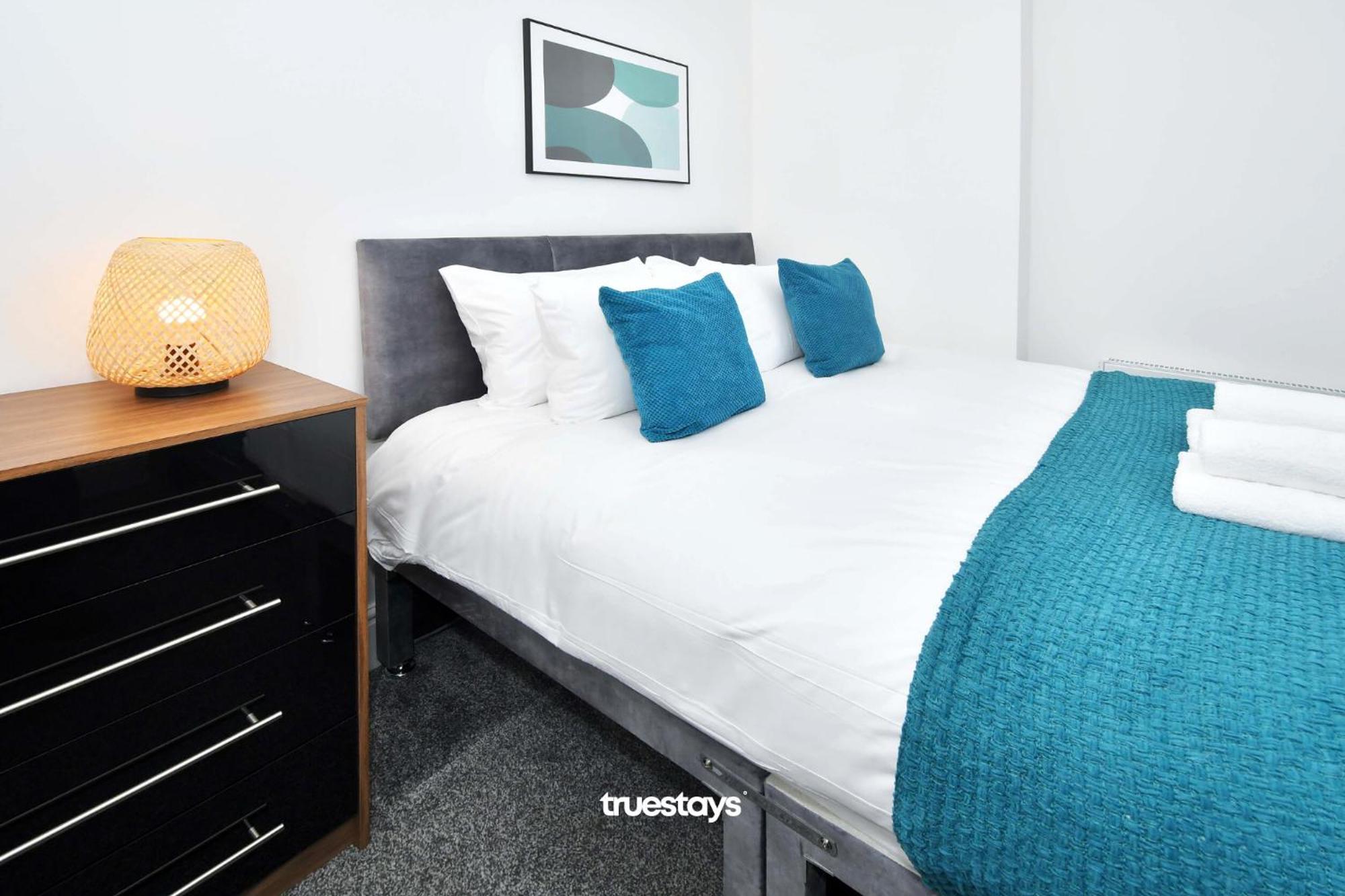 Gilman House By Truestays - 4 Bedroom House In Stoke-On-Trent Etruria Экстерьер фото